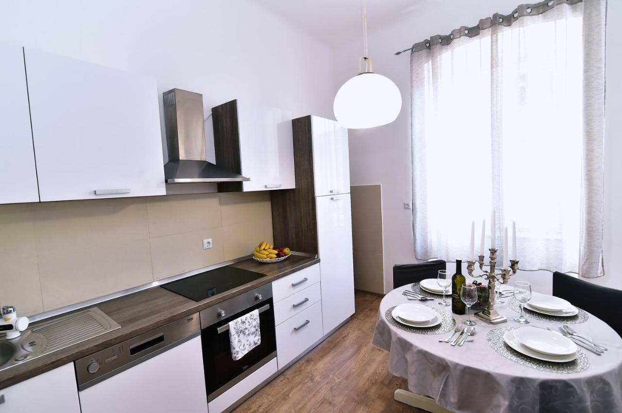 Donatella Lägenhet Rijeka Exteriör bild