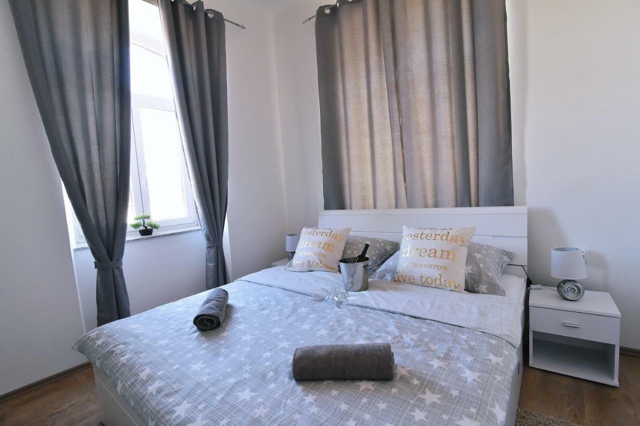 Donatella Lägenhet Rijeka Exteriör bild