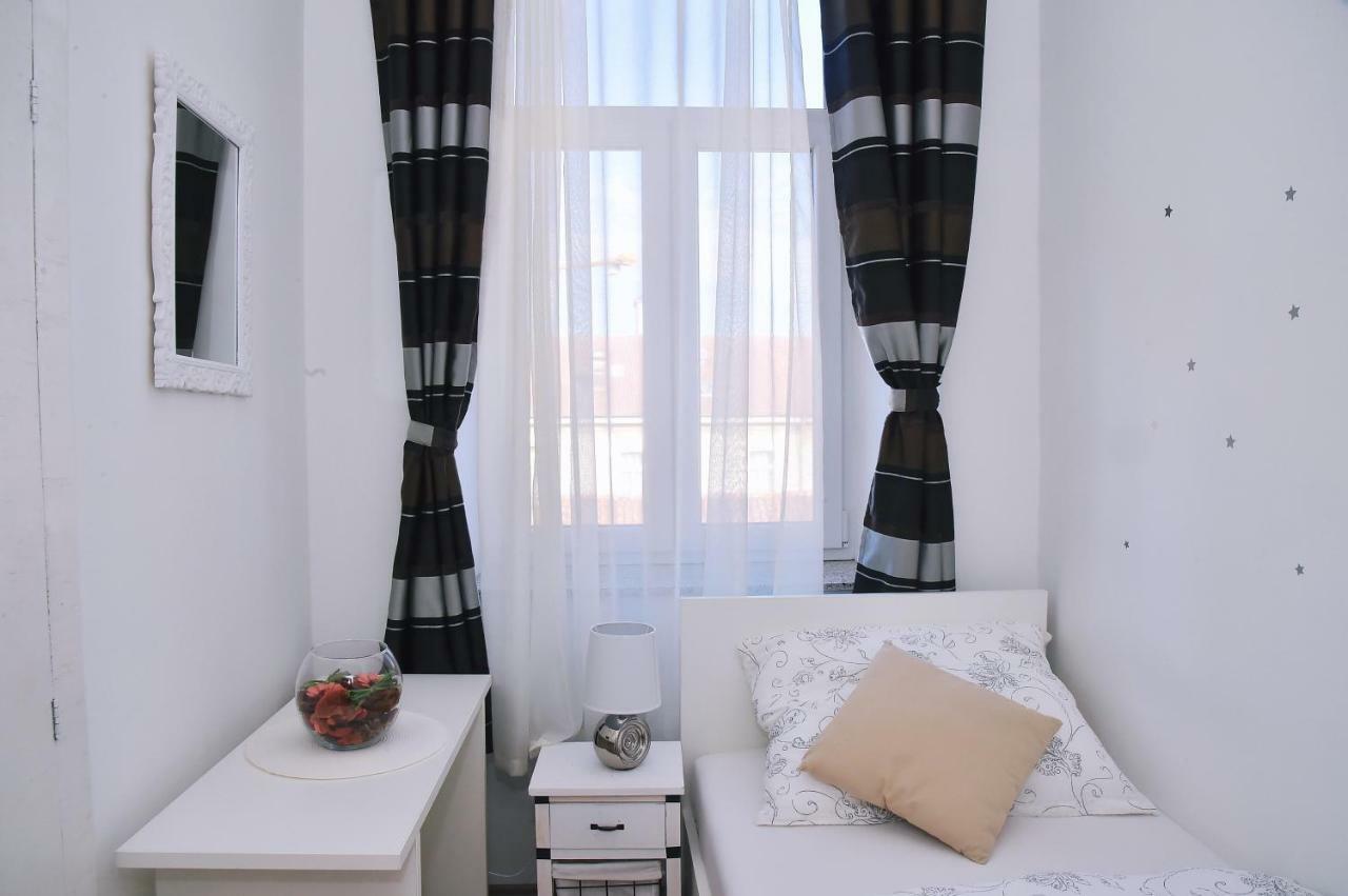 Donatella Lägenhet Rijeka Exteriör bild