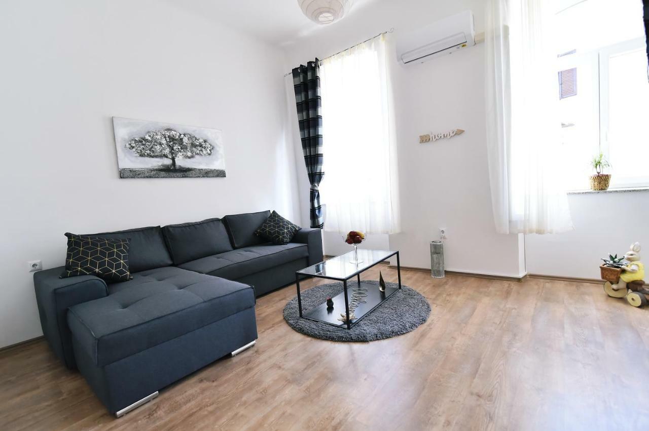 Donatella Lägenhet Rijeka Exteriör bild