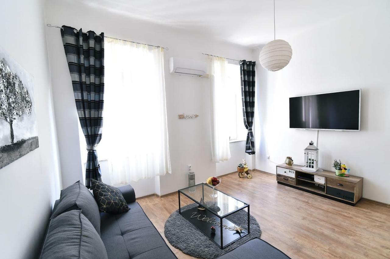 Donatella Lägenhet Rijeka Exteriör bild