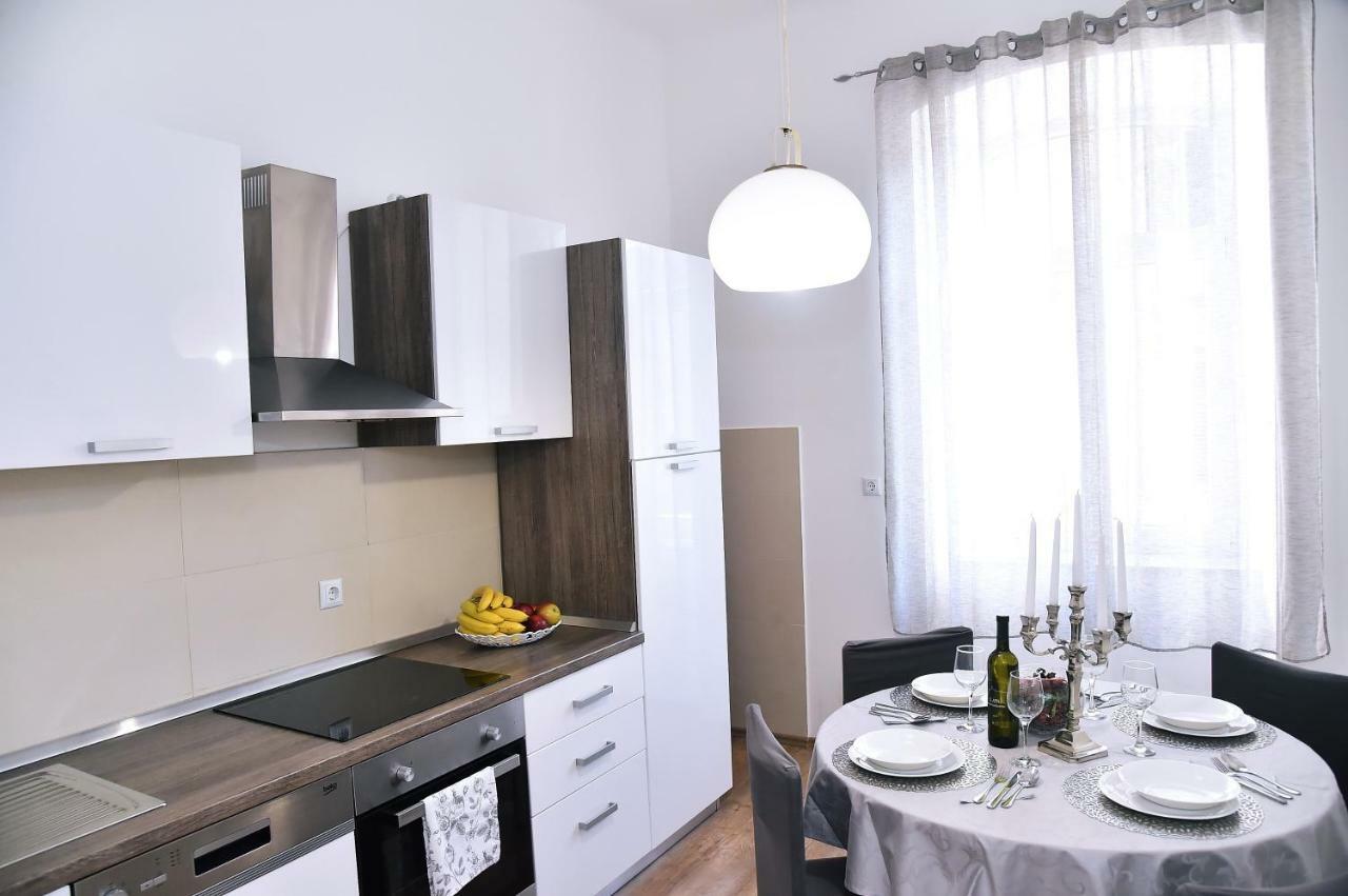 Donatella Lägenhet Rijeka Exteriör bild
