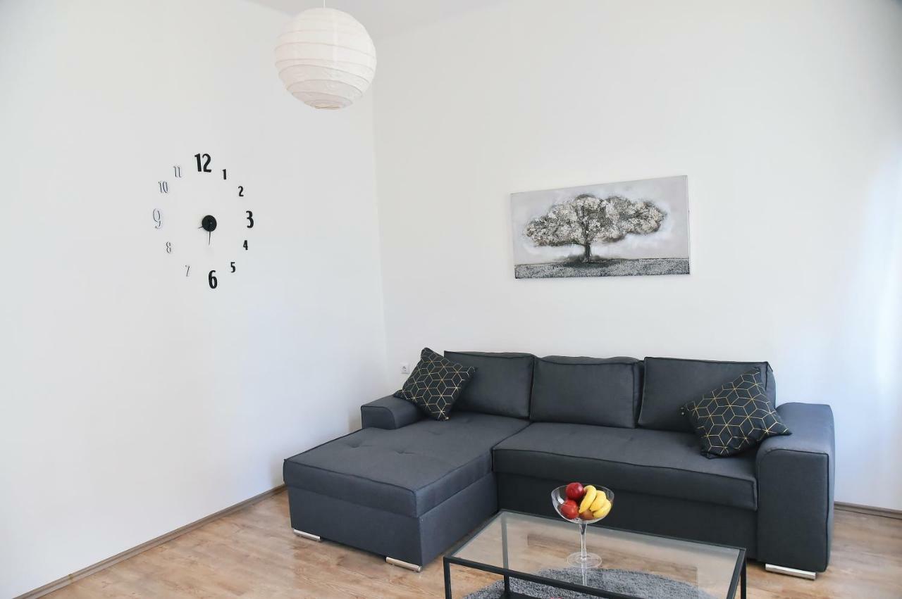Donatella Lägenhet Rijeka Exteriör bild