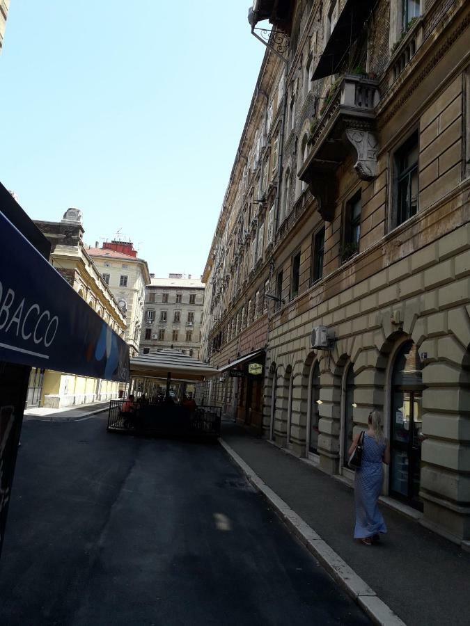 Donatella Lägenhet Rijeka Exteriör bild